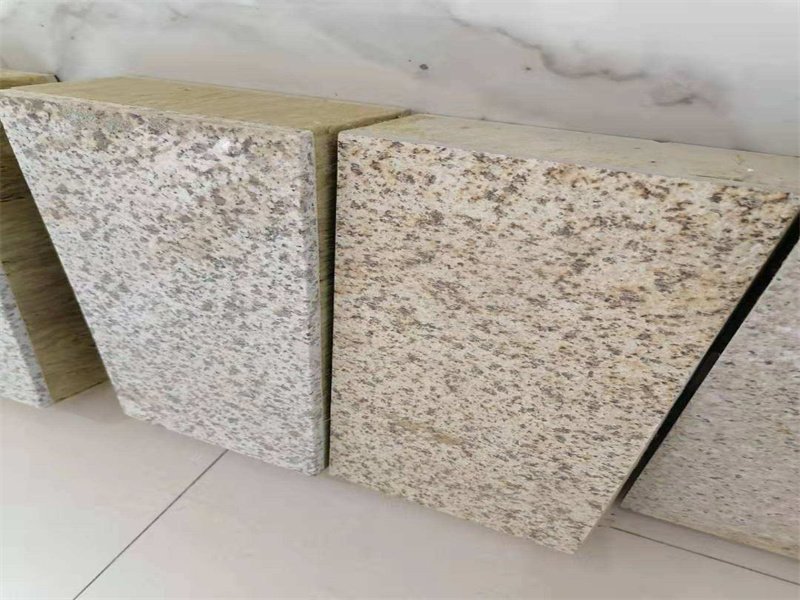 �մ���ǽ����װ��һ���